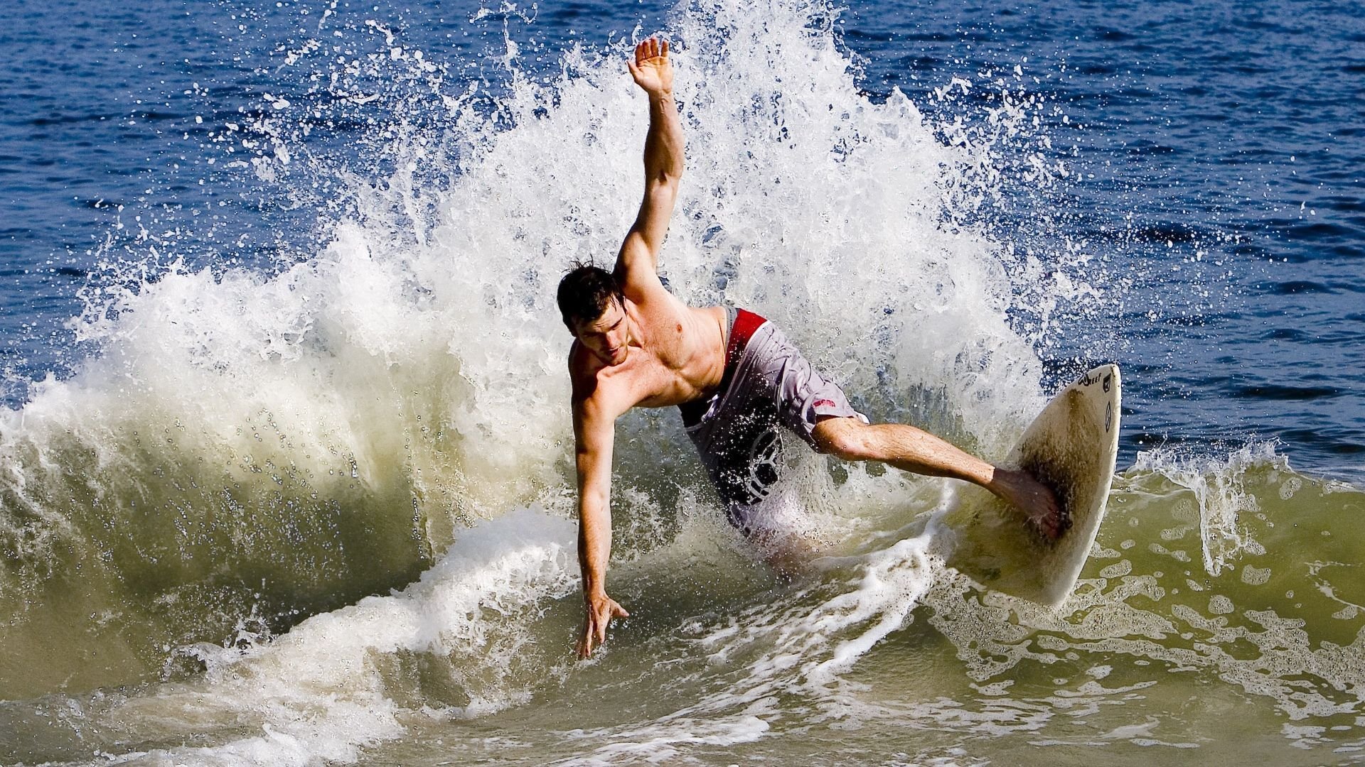 利拉德之夜，当总决赛舞台见证孤胆英雄的统治级演出